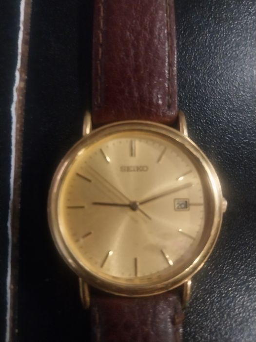 Relógio Seiko vintage quartz 7N32-0B00 dourado com data