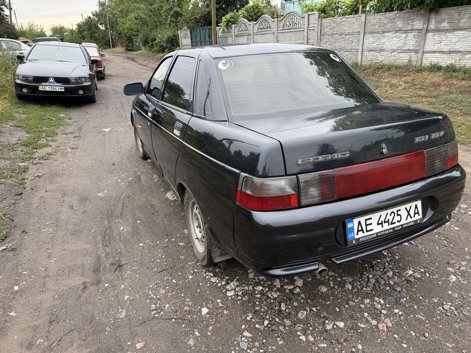 Продам ваз 2110