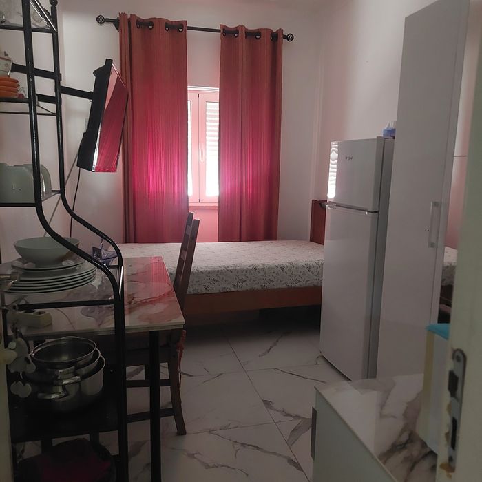 Arrenda-se Quarto de Solteiro no Barreiro