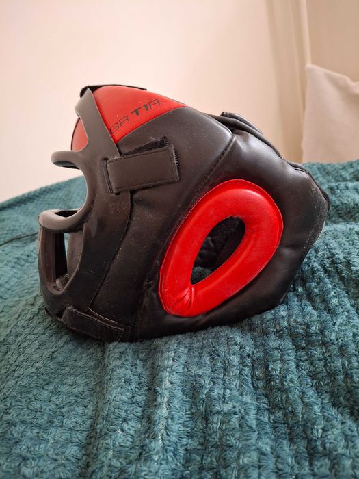 Kask bokserski z kratką