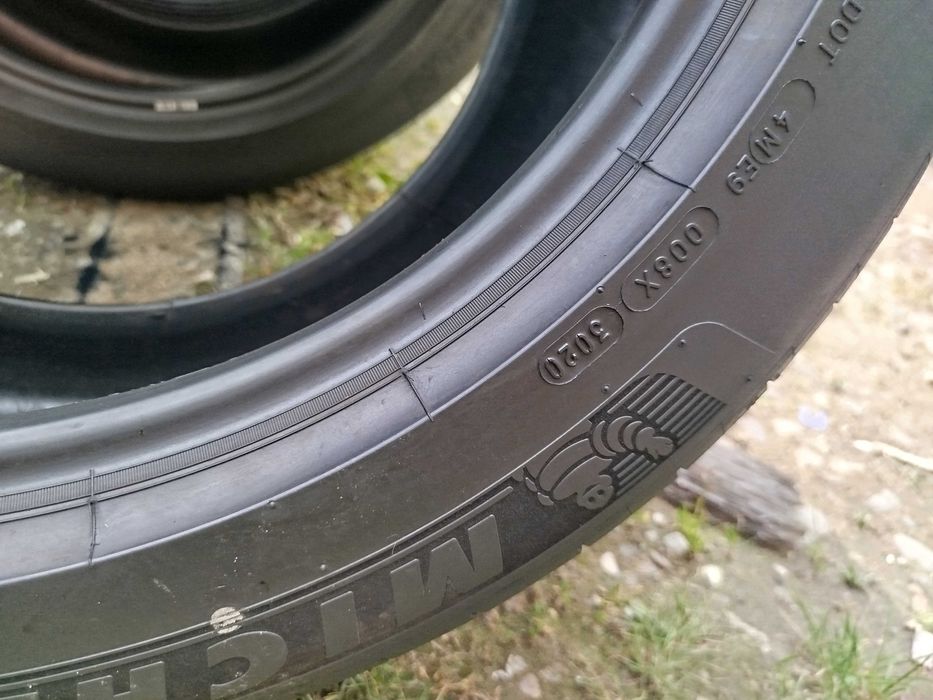 Резина (шини) літні 315-40-21 Michelin з Німечини