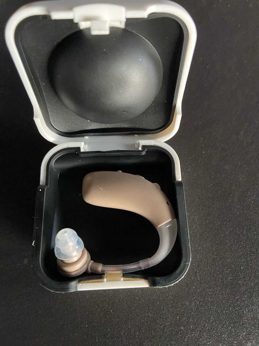 Слуховой Аппарат Заушный с USB-Зарядкой – Верните Себе Четкость Звука!