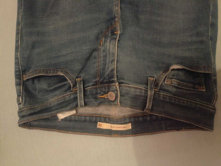 Levi Strauss: jeansy super skinny 28