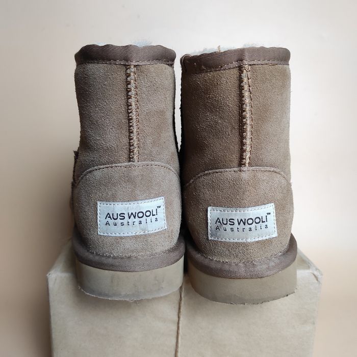 UGG  черевики ботинки р.39  довжина устілки 25 см.