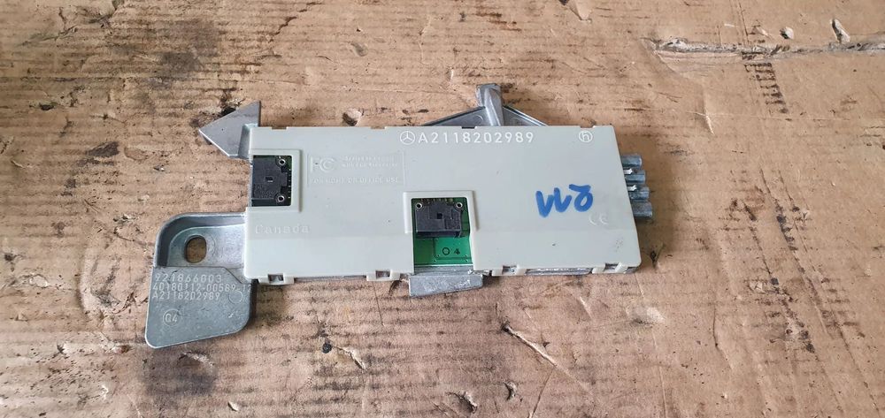 Wzmacniacz anteny moduł Mercedes W211 A2118202989