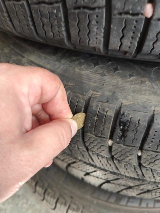 Michelin 225/60r17 диски 5х114,3 Toyota