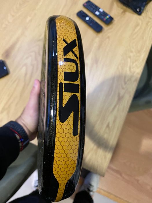 Raquete de Padel Siux ST4