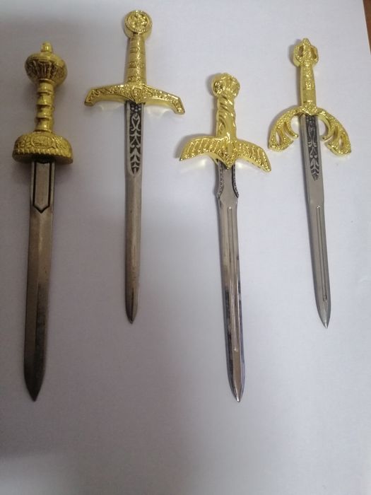 Espadas miniatura
