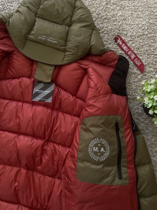 Пуховик від бренду Marshall Artist