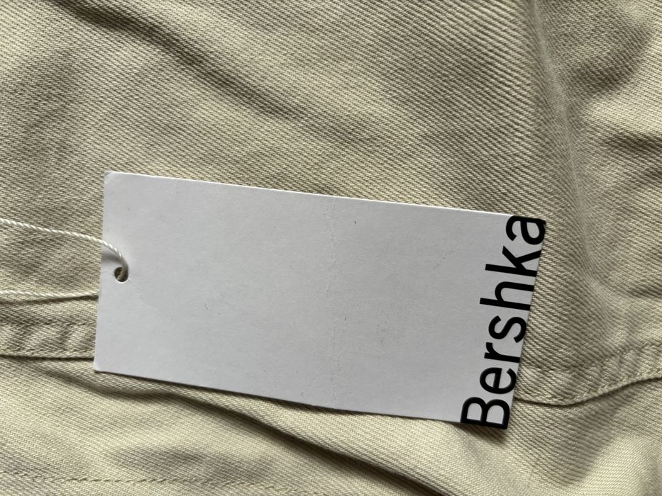 Nowe Spodnie Bershka rozmair 38