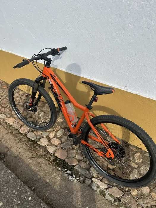 Bicicleta BTT KTM