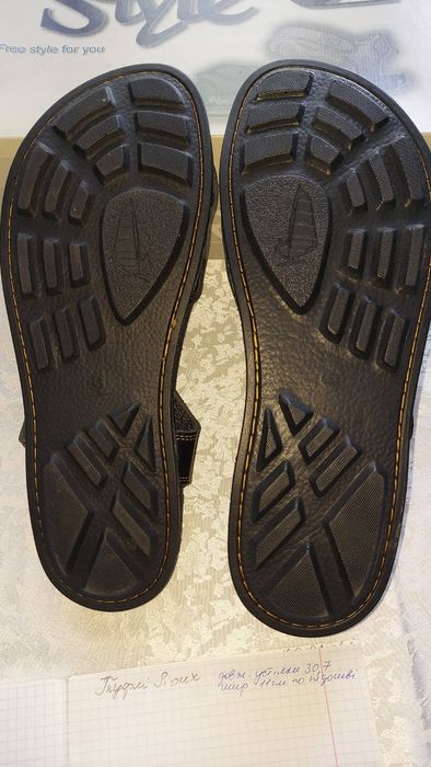 Шкіряні босоніжки,босоножки 45-46 р