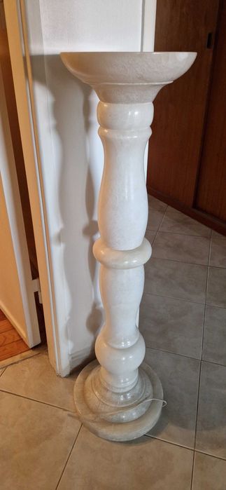 Coluna eletrificada em Mámore