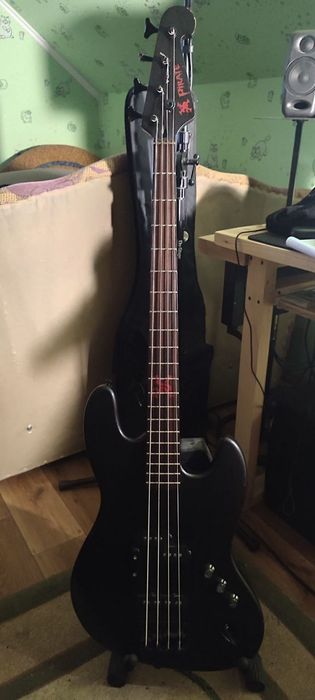 Бас гітара Sx pirate