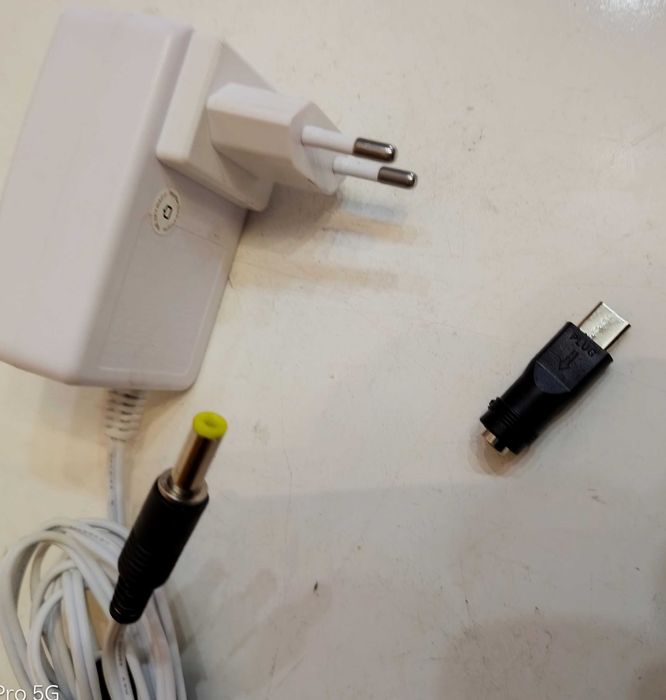 Zasilacz 5 V - USB - C do urzadzeń AV