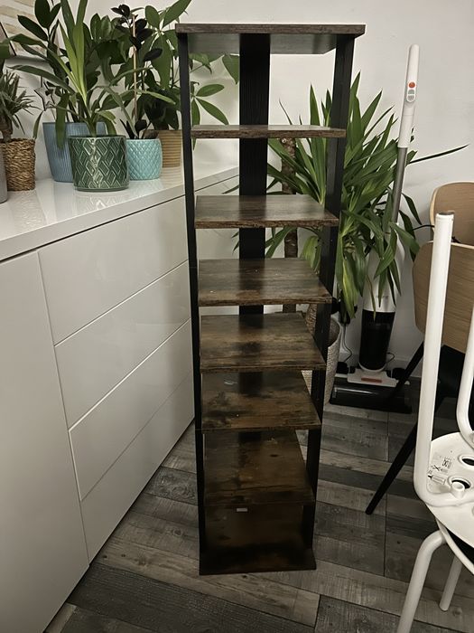 Regał nowy stabilny