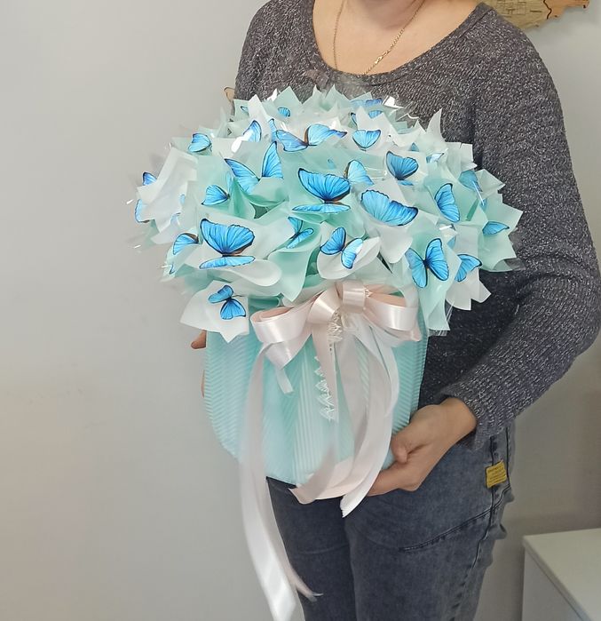 Букет из 55 бабочек. Букет з метеликів. Світильник.