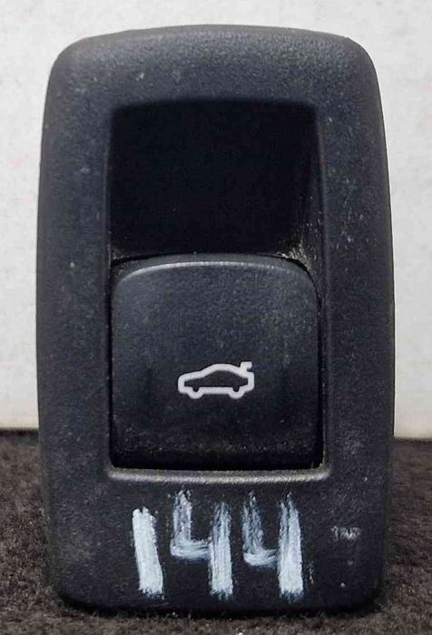 Botão / Interruptor de Abertura da Mala 96FB15000 - BMW X3