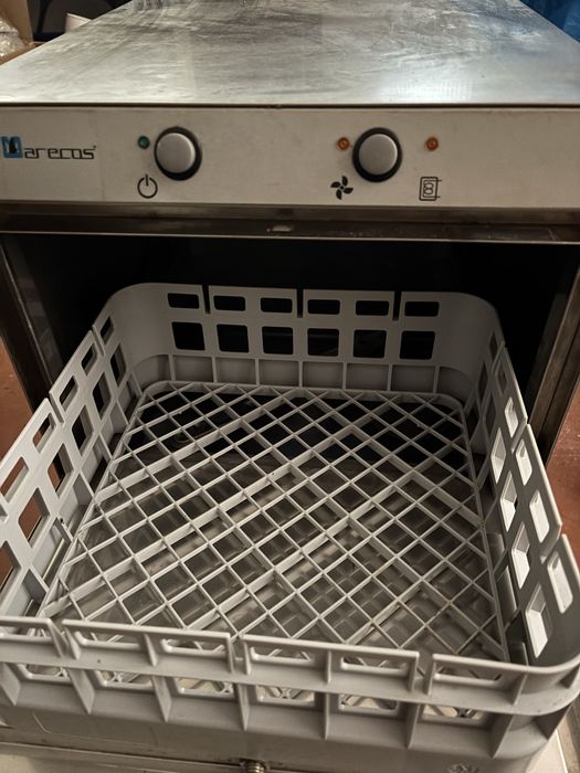 Máquina de lavar loiça industrial