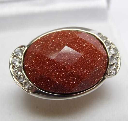 Srebrny pierścionek fasetowany Piasek pustyni i cyrkonie R.16.