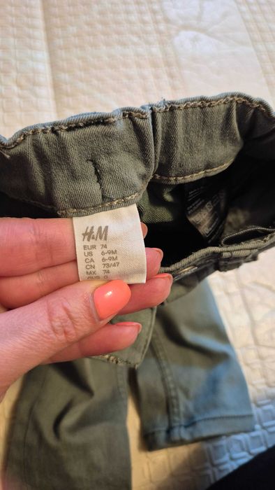 H&M spodnie jeansy dżinsy zielone chinosy dla chłopca 74