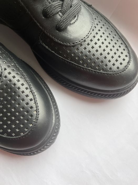 Натуральна шкiра.