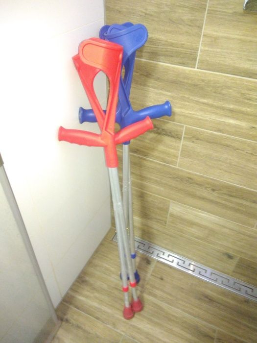 Kule ortopedyczne łokciowe regulacja do wzrostu 1 szt