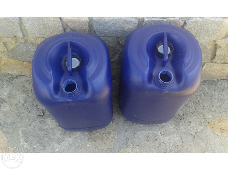 Jerricans 25 lt como novos