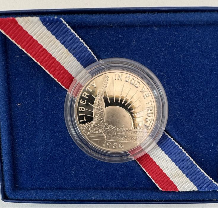 Moeda meio dólar, centenário da estátua da liberdade