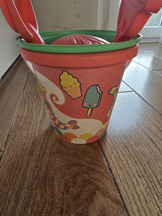 Baldes de praia menina