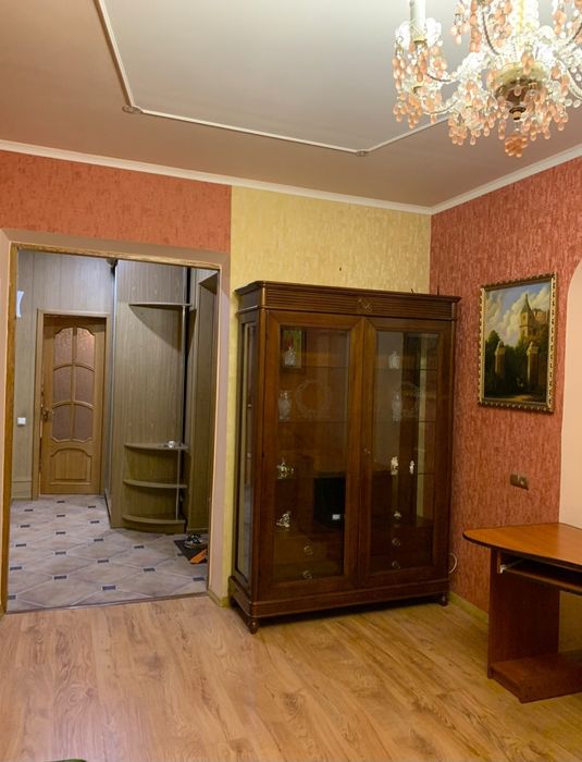 Сдам в начале месяца 2-к. квартиру, Центр, Героев Харькова,3, метро