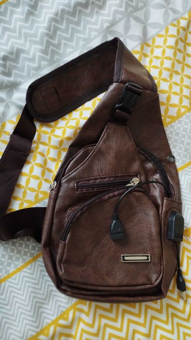 Продам сумка-рюкзак унісекс.