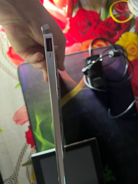 Ультрабук - Планшет Lenovo Miix 320