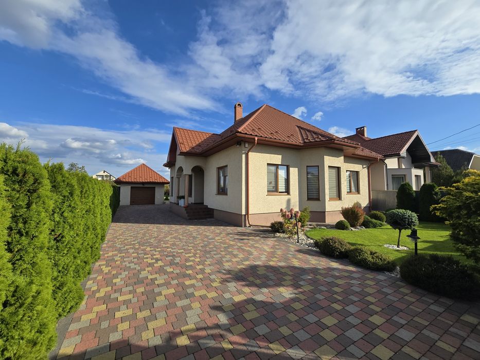 Продаж чудового одноповерхового будинку в передмісті Ужгорода с Холмок