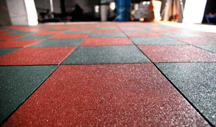 Гумова плита 500*500мм для тренажерних залів, кросфіту від виробника