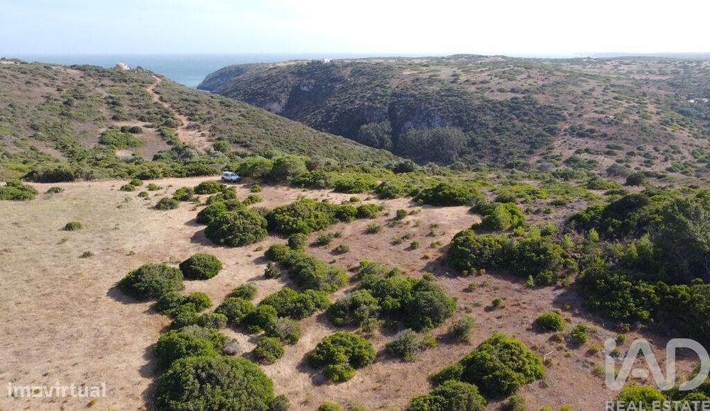 Terreno em Budens de 4320,00 m2