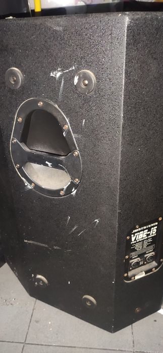 Vendo Amplificador bheringer 1800wts + 2 colunas passivas 600wts cada