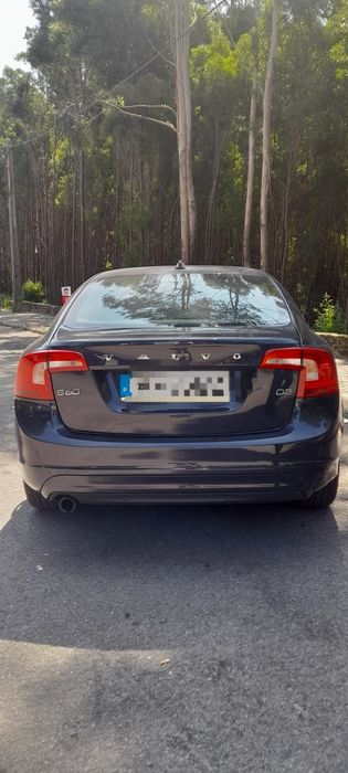 VOLVO S60 D2 momentum