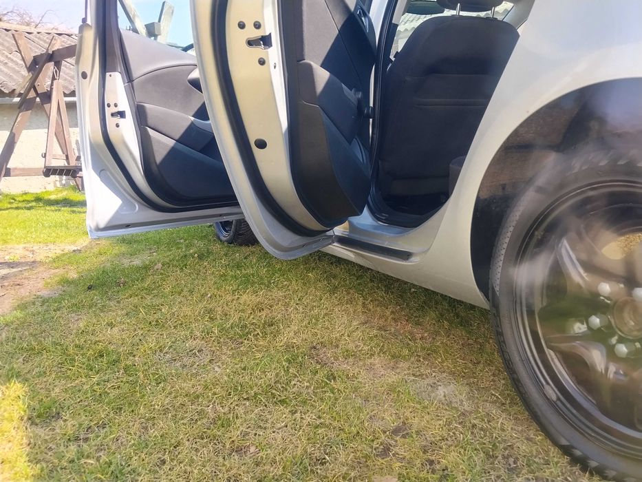 OPEL Astra j універсал