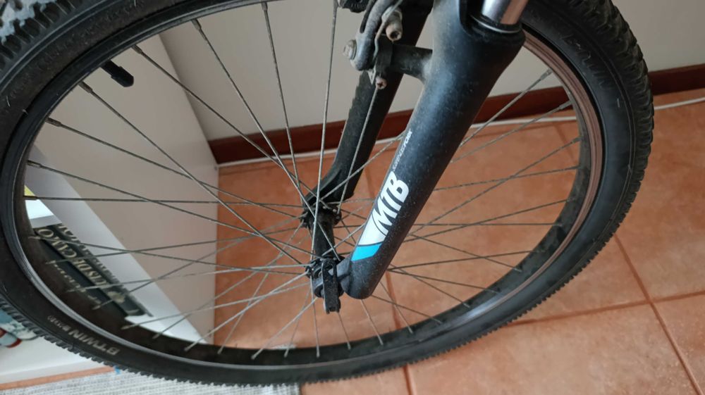 Bicicleta BTT em bom estado