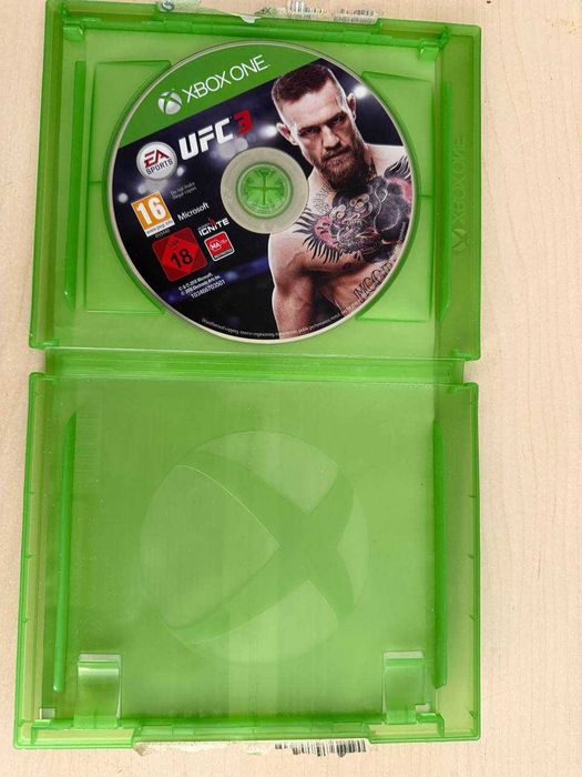 Xbox One games UFC3 and MineCraft