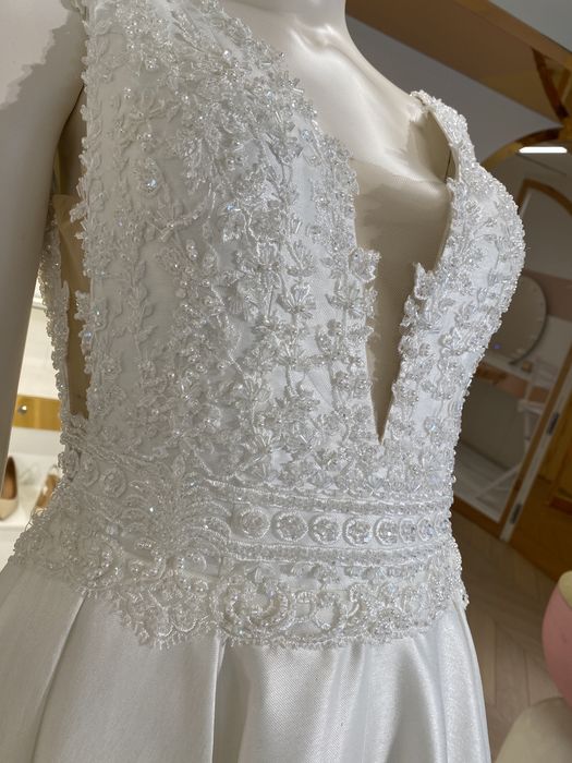 Suknia ślubna księżniczka Izabel Janachowska Wedding Store 36/38