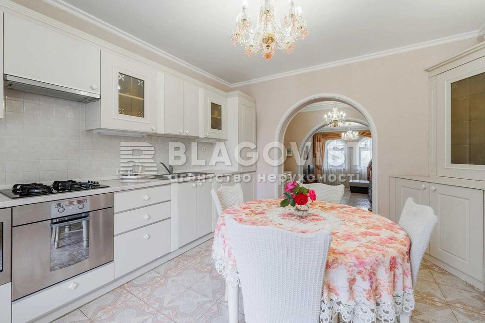 Продаж будинок з басейном стан нового  с Щасливе Київ 7 хв