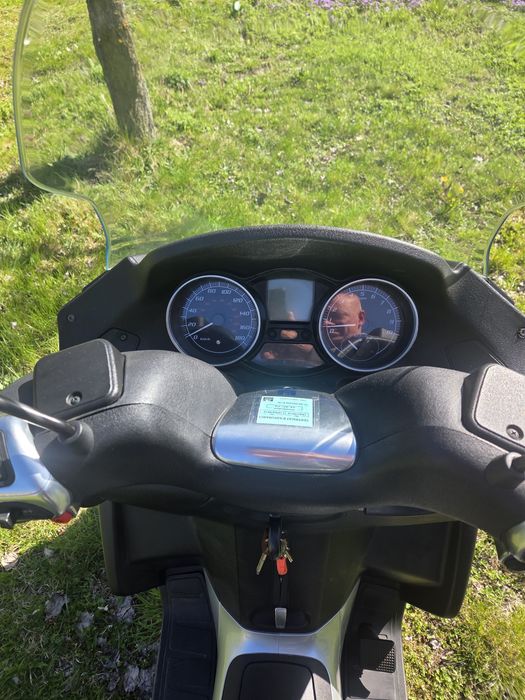 Skuter Piaggio MP3 400