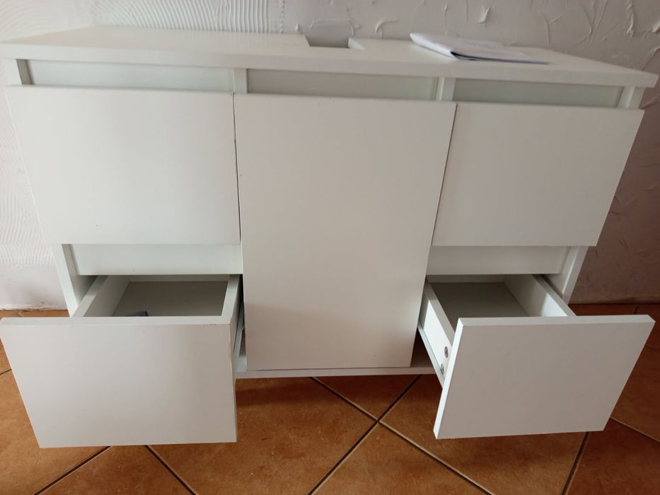 Szafka pod umywalkę