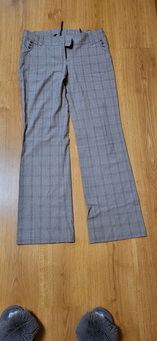 Жіночі брюки 38 розмір