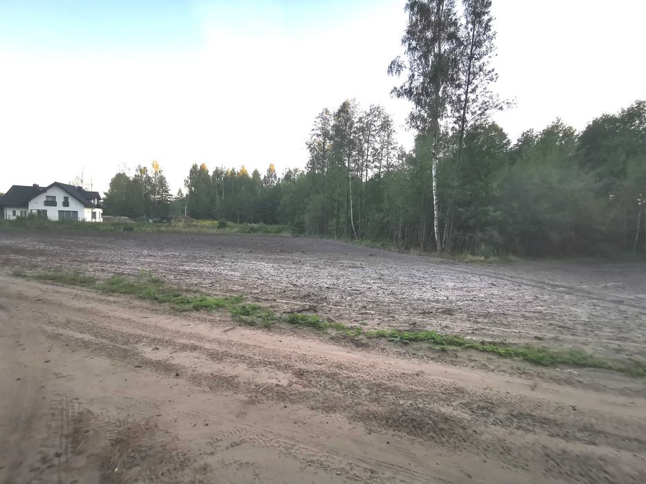 Działka na sprzedaż