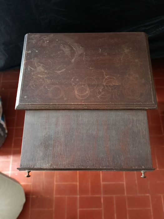 Mesa de cabeceira