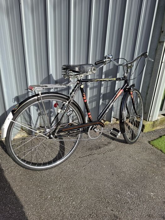 Bicicleta Vintage Clássica "Ye-Ye"