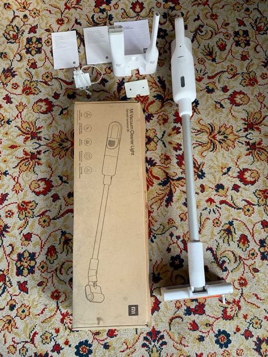 Aspirador Vertical Xiaomi Mi Vacuum Cleaner Light – Completo + Caixa